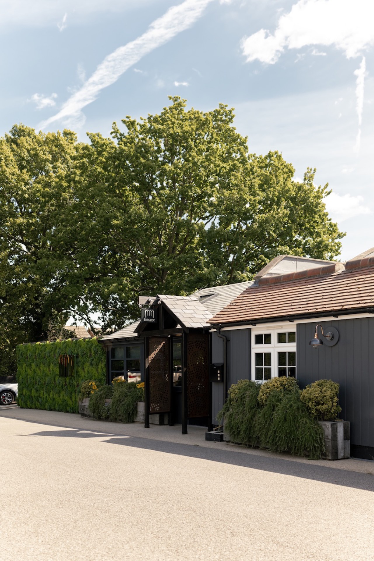 The entrance to Mason's Restaurant in Brentwood